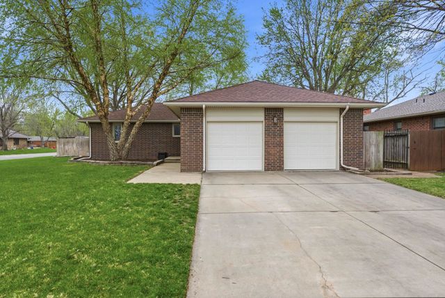 1615 N HOLLAND LN, Wichita, KS 67212