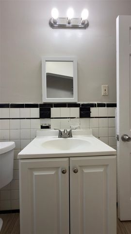 10370 Britain Street, Detroit, MI 48224