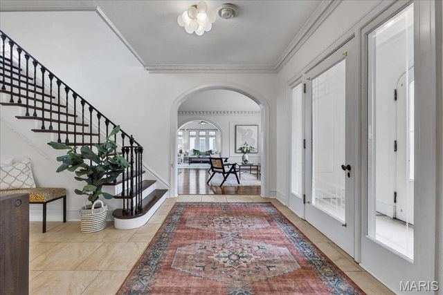 630 Sherwood Drive, Webster Groves, MO 63119