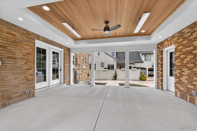 630 Sherwood Drive, Webster Groves, MO 63119