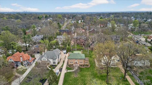 630 Sherwood Drive, Webster Groves, MO 63119