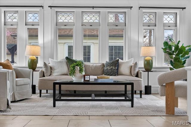 630 Sherwood Drive, Webster Groves, MO 63119