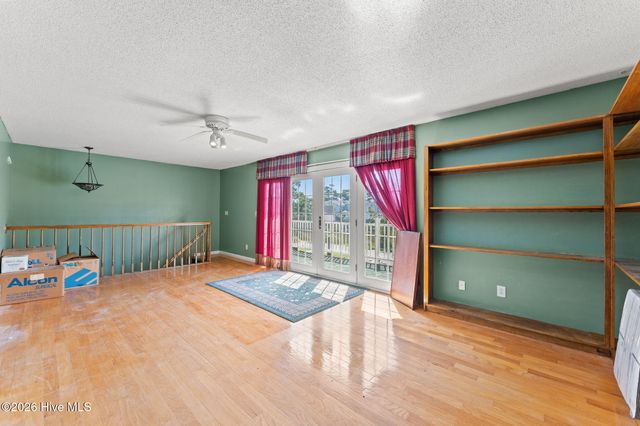 906 20th Avenue N, North Myrtle Beach, SC 29582
