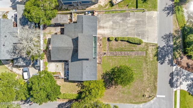 906 20th Avenue N, North Myrtle Beach, SC 29582