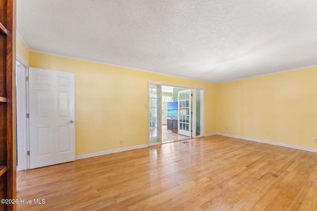 906 20th Avenue N, North Myrtle Beach, SC 29582