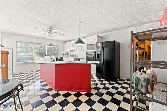 906 20th Avenue N, North Myrtle Beach, SC 29582