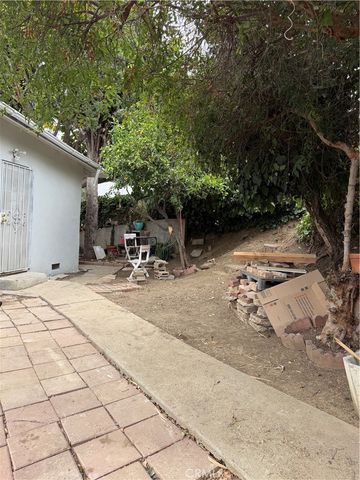 1369 Volney, Los Angeles, CA 90063