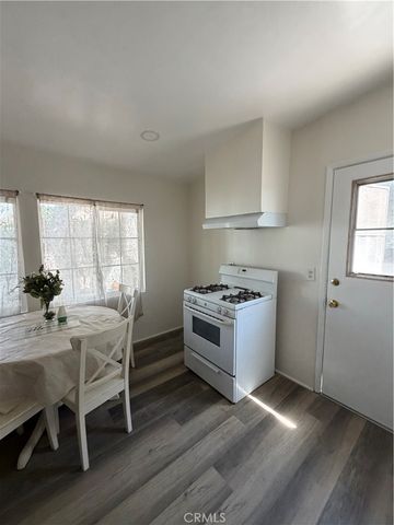 1369 Volney, Los Angeles, CA 90063