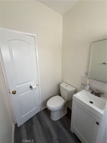 1369 Volney, Los Angeles, CA 90063