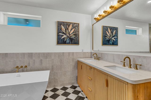 434 E Barbarita Avenue, Gilbert, AZ 85234