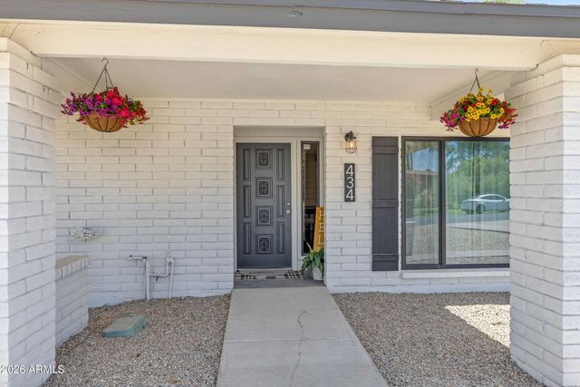 434 E Barbarita Avenue, Gilbert, AZ 85234