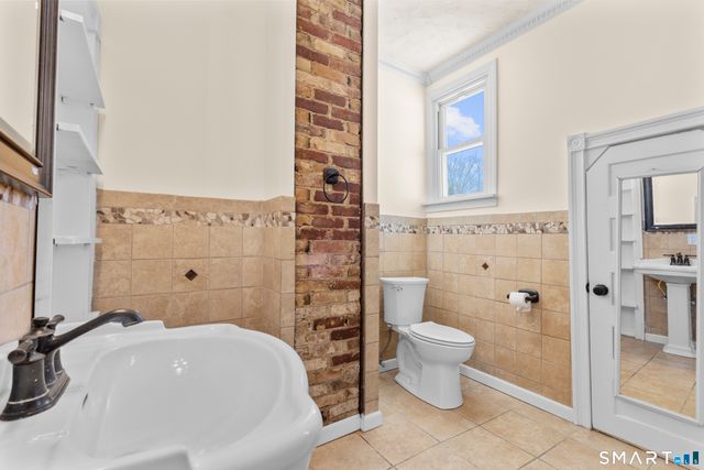 26 Orchard Street, Plymouth, CT 06786