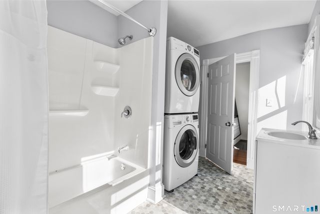 26 Orchard Street, Plymouth, CT 06786