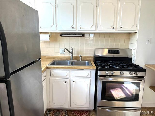 6954 Colonial Woods Drive 80, Mehlville, MO 63129