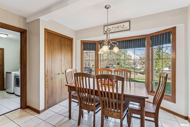 3905 25TH Avenue Court, Rock Island, IL 61201