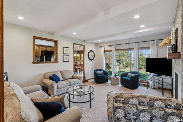 3905 25TH Avenue Court, Rock Island, IL 61201