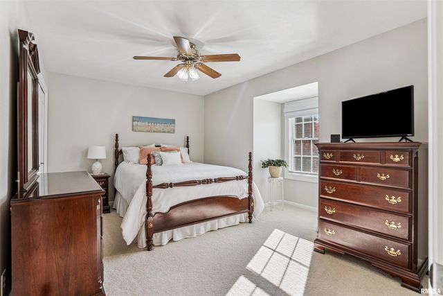 3905 25TH Avenue Court, Rock Island, IL 61201