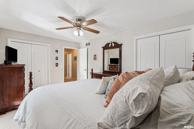 3905 25TH Avenue Court, Rock Island, IL 61201