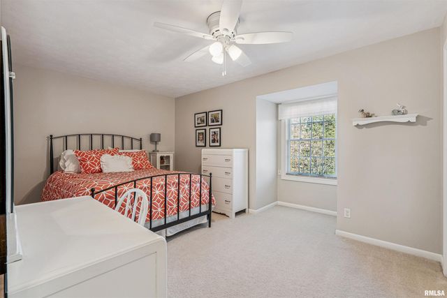 3905 25TH Avenue Court, Rock Island, IL 61201