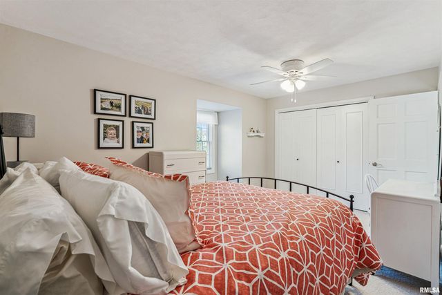 3905 25TH Avenue Court, Rock Island, IL 61201