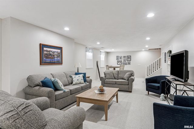 3905 25TH Avenue Court, Rock Island, IL 61201