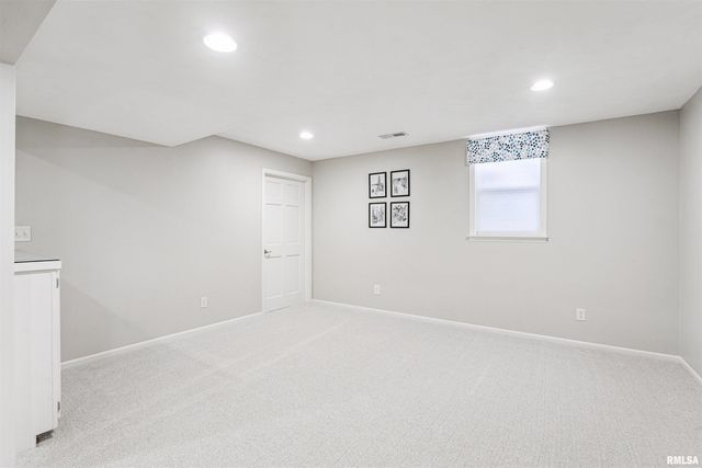 3905 25TH Avenue Court, Rock Island, IL 61201