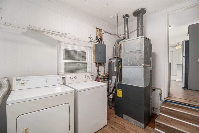 20846 Hampton Street, Harper Woods, MI 48225