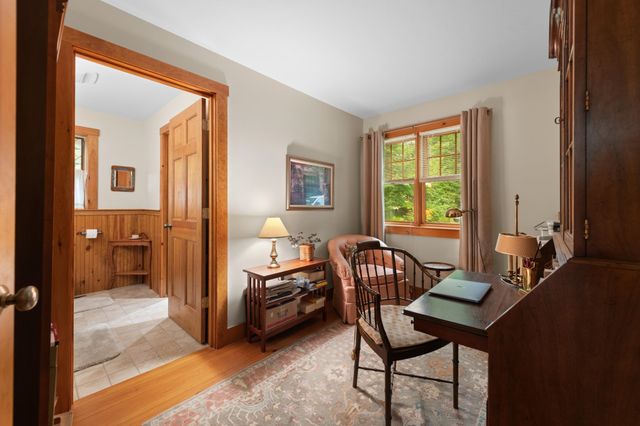 33 Arrowhead Point Road, Bristol, NH 03222