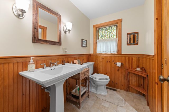33 Arrowhead Point Road, Bristol, NH 03222