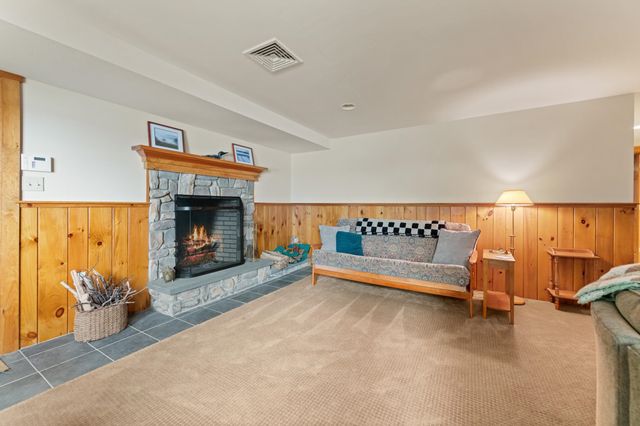 33 Arrowhead Point Road, Bristol, NH 03222