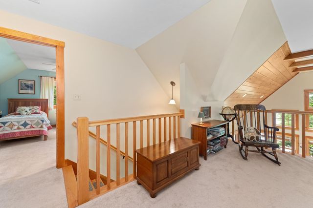 33 Arrowhead Point Road, Bristol, NH 03222