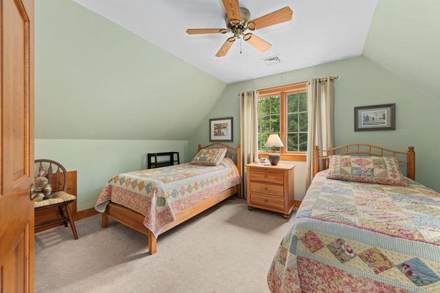 33 Arrowhead Point Road, Bristol, NH 03222