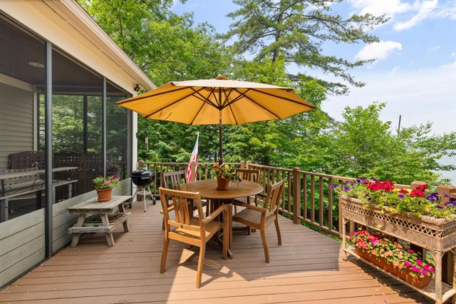33 Arrowhead Point Road, Bristol, NH 03222