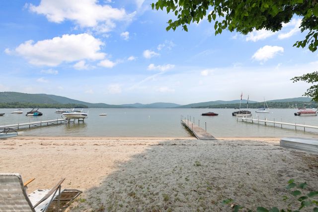 33 Arrowhead Point Road, Bristol, NH 03222