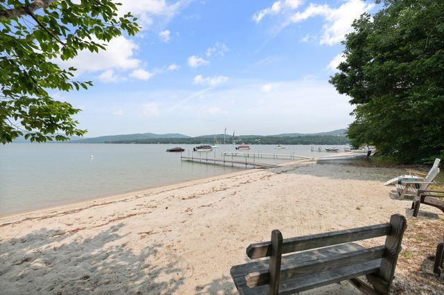 33 Arrowhead Point Road, Bristol, NH 03222