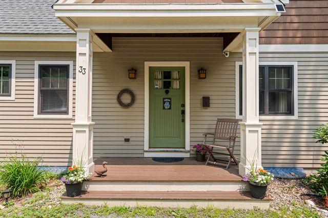 33 Arrowhead Point Road, Bristol, NH 03222