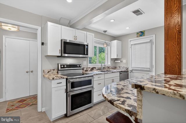 3407 SPRING LAKE TER, Fairfax, VA 22030