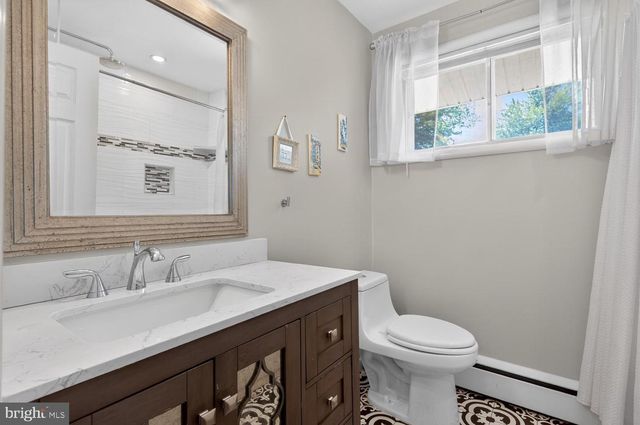 3407 SPRING LAKE TER, Fairfax, VA 22030