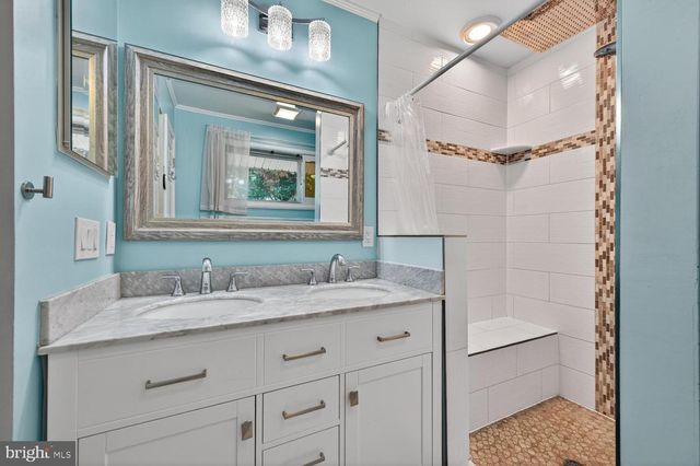 3407 SPRING LAKE TER, Fairfax, VA 22030