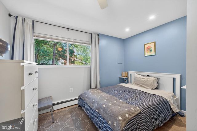 3407 SPRING LAKE TER, Fairfax, VA 22030