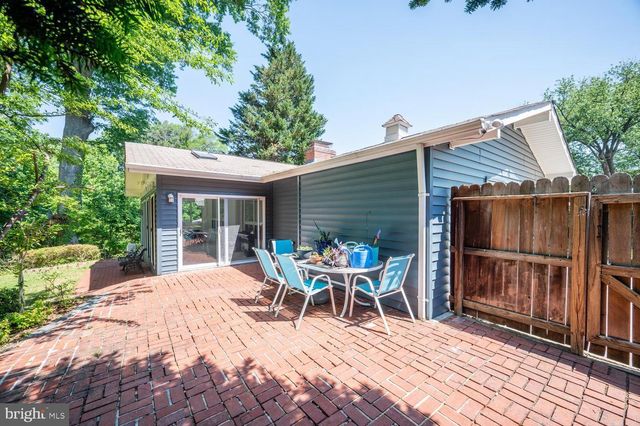 3407 SPRING LAKE TER, Fairfax, VA 22030