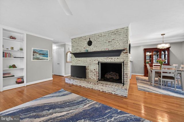 3407 SPRING LAKE TER, Fairfax, VA 22030