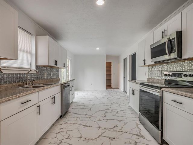 3407 Woodvale Drive, Oklahoma City, OK 73110