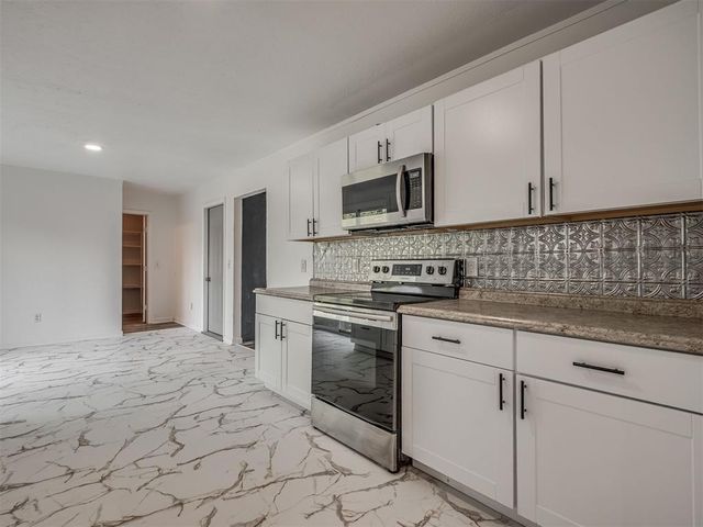 3407 Woodvale Drive, Oklahoma City, OK 73110