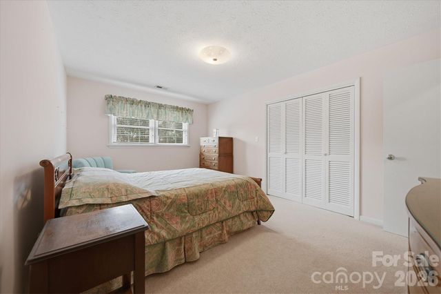 406 Wedgewood Place SW, Lenoir, NC 28645