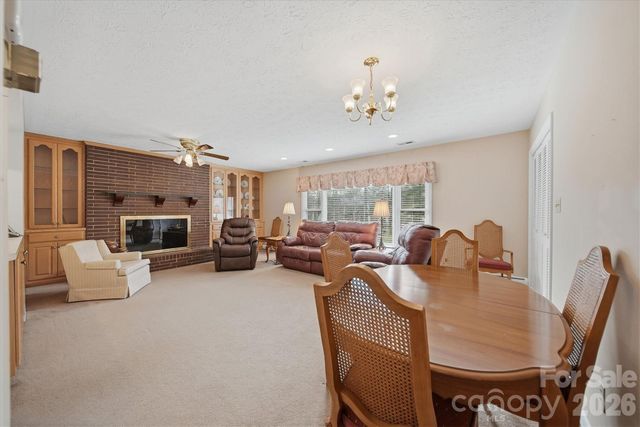 406 Wedgewood Place SW, Lenoir, NC 28645