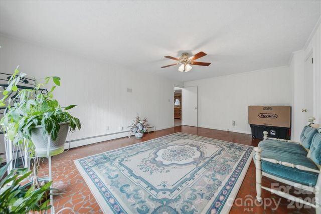 406 Wedgewood Place SW, Lenoir, NC 28645