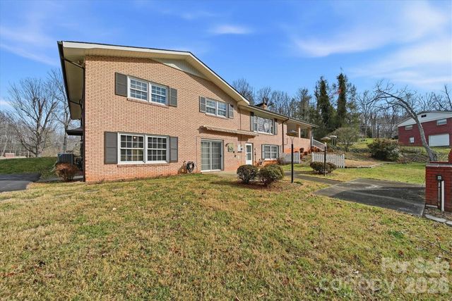 406 Wedgewood Place SW, Lenoir, NC 28645