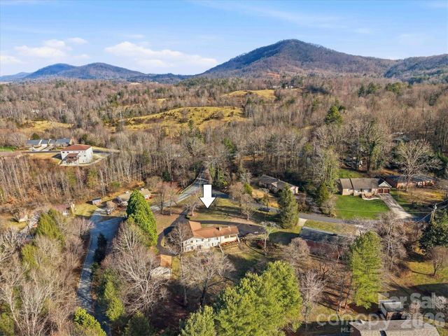 406 Wedgewood Place SW, Lenoir, NC 28645