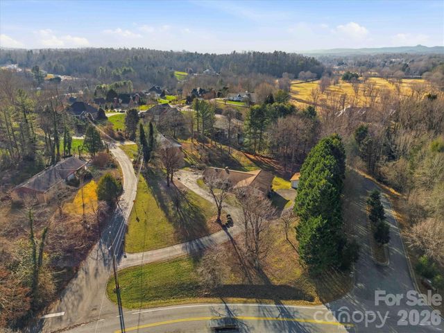 406 Wedgewood Place SW, Lenoir, NC 28645